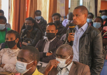 Blended Learning and Industry Linkages as Vital Aspects of Sustainable Education 